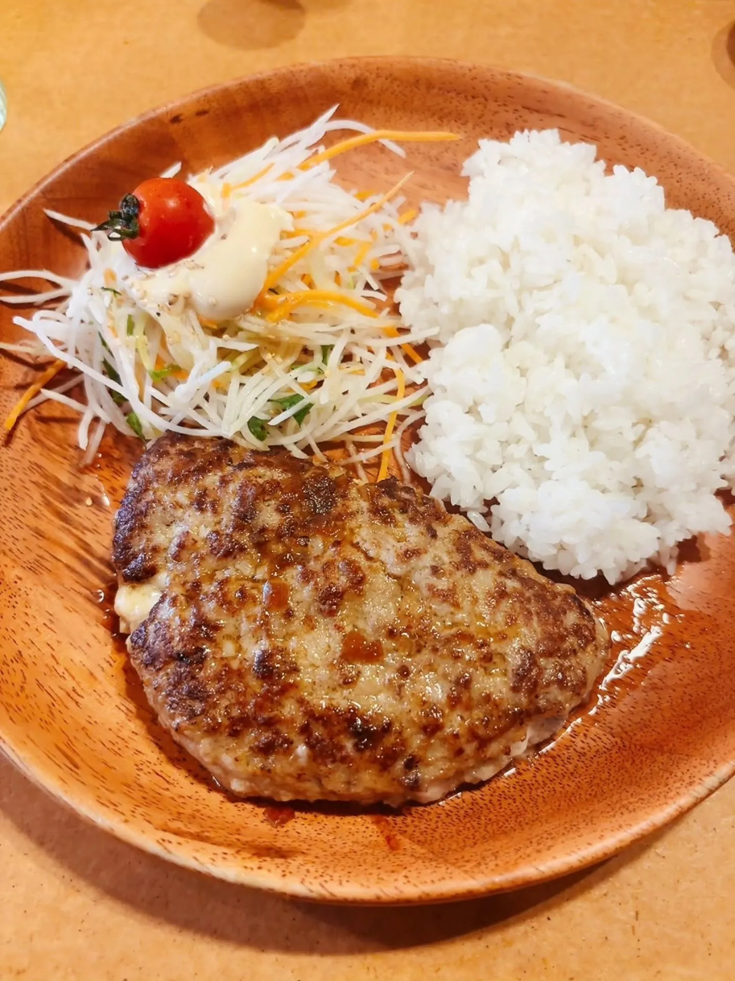 先日、びっくりドンキー　西尾店へ行きました！