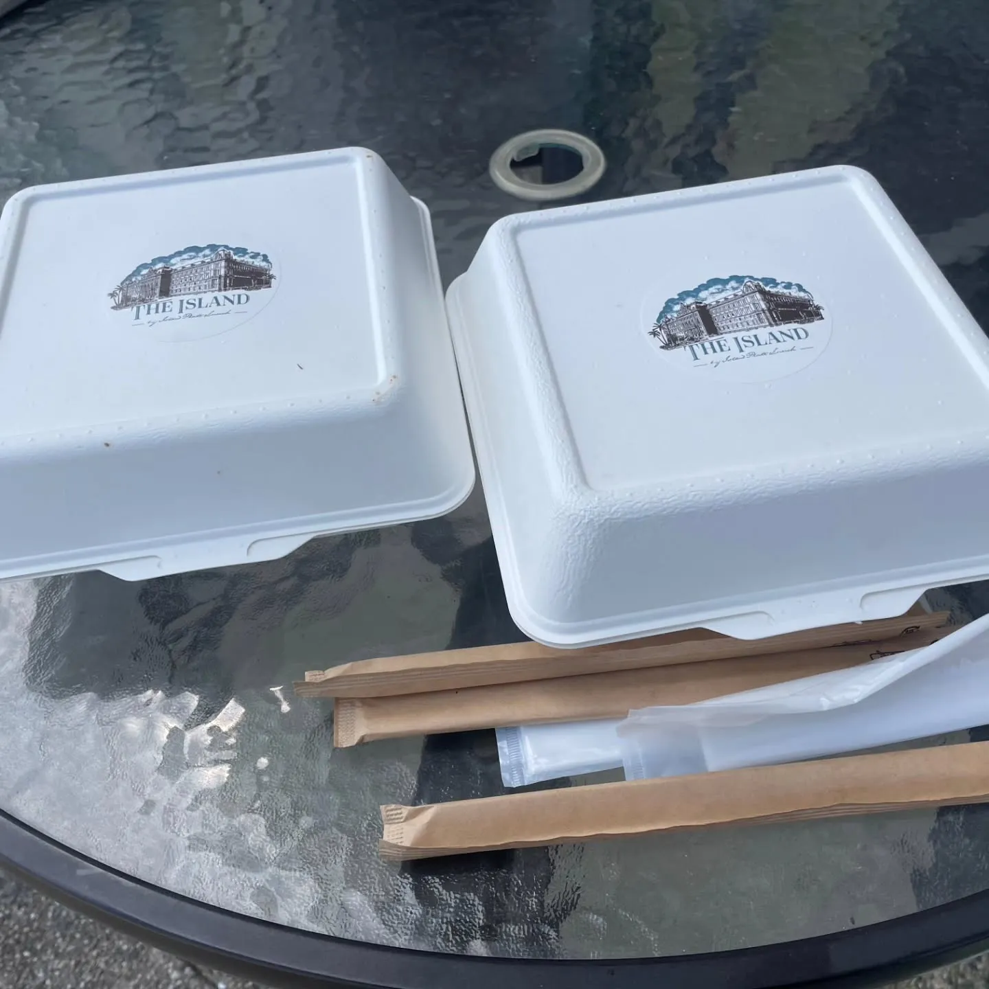 西尾のハワイ😆吉良ワイキキビーチにあるザ・アイランドへ🍴