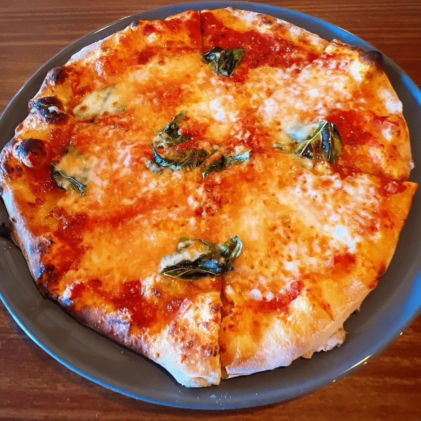 西尾市桜木町のピザとワインsisi🍕🍷✨️