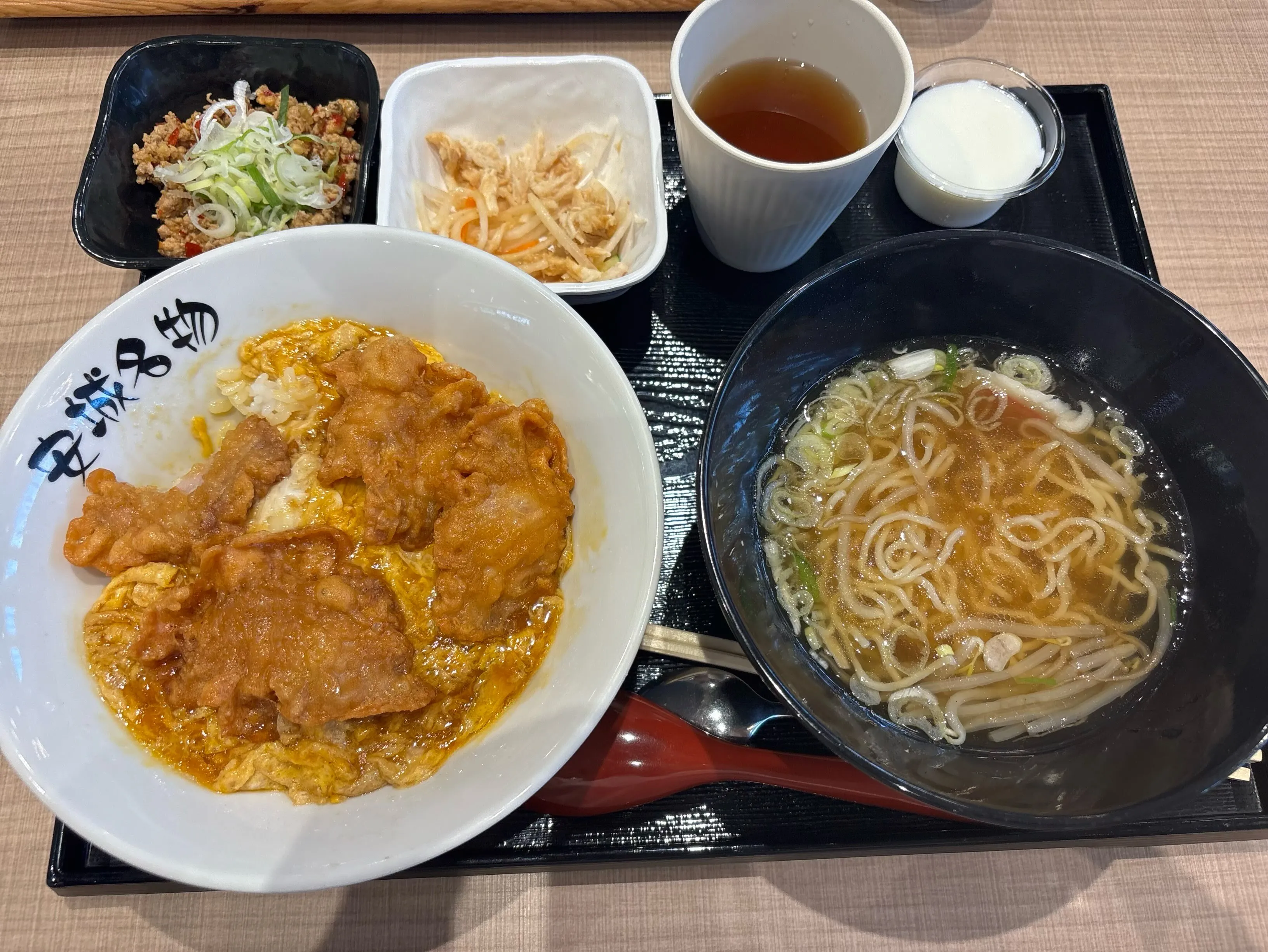岡崎のアウトレットにて