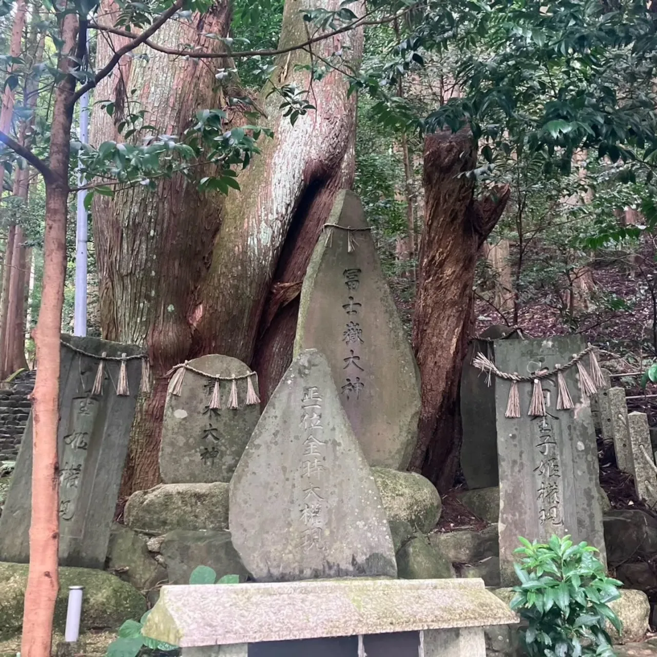 三重県は菰野町にある福王神社へ⛩️